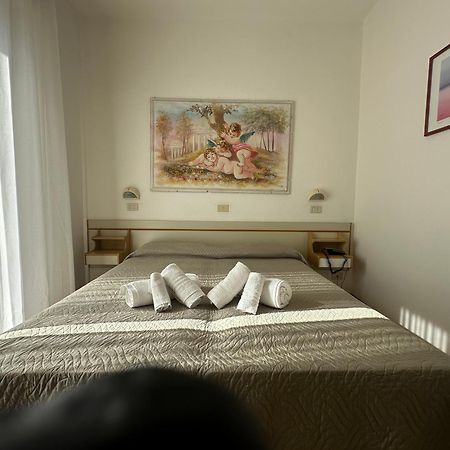Hotel Alcazar Rimini Eksteriør billede