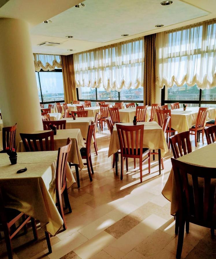 Hotel Alcazar Rimini Eksteriør billede
