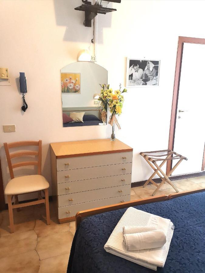 Hotel Alcazar Rimini Eksteriør billede