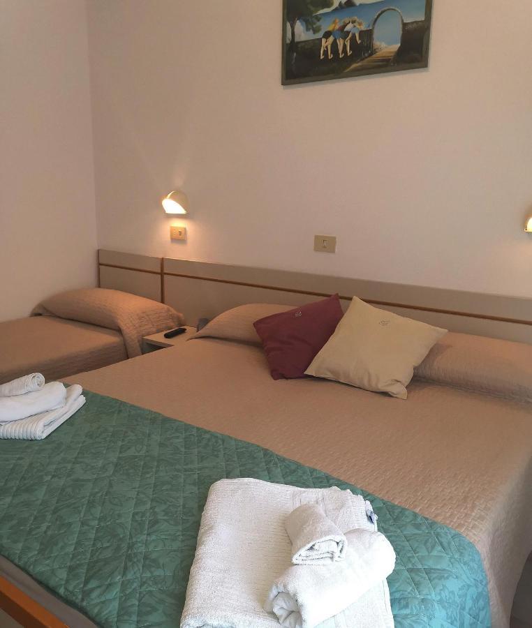 Hotel Alcazar Rimini Eksteriør billede