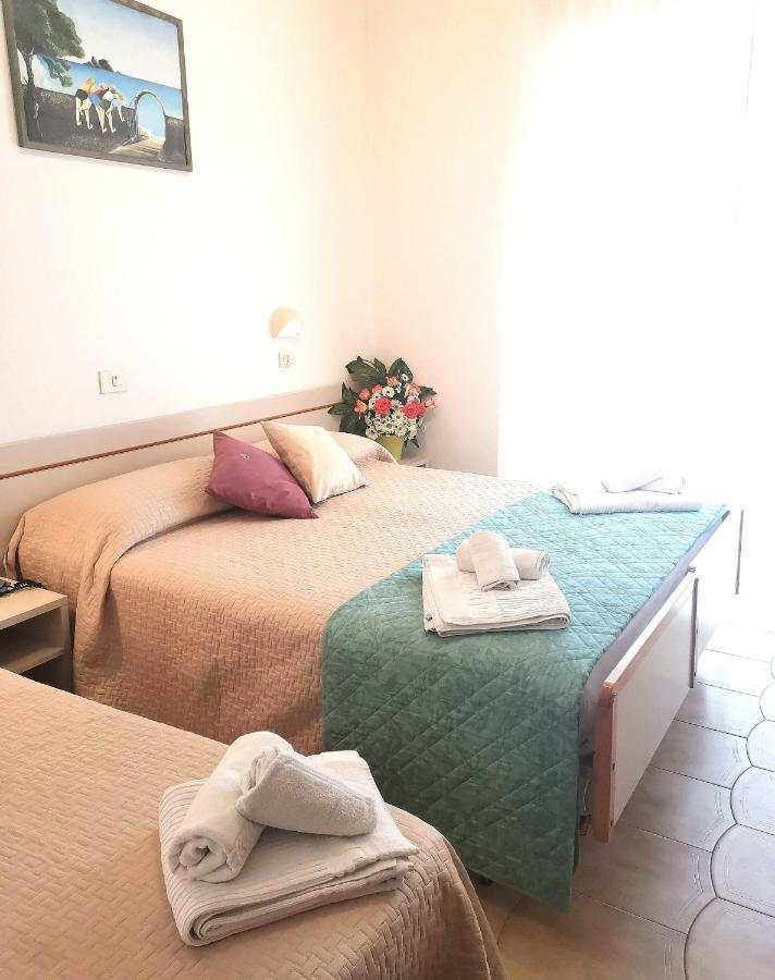 Hotel Alcazar Rimini Eksteriør billede