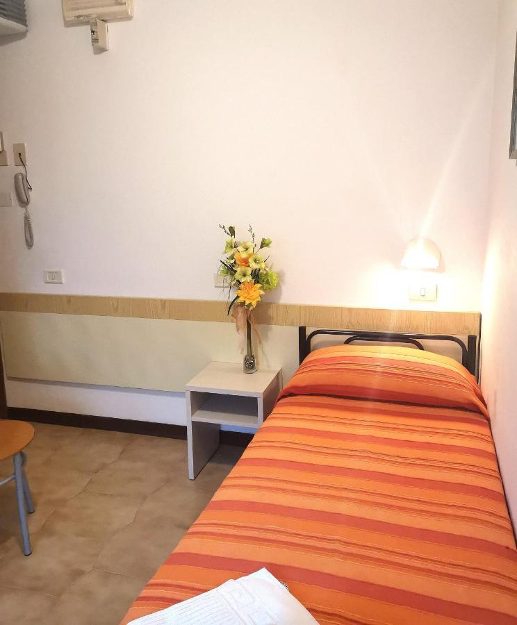 Hotel Alcazar Rimini Eksteriør billede