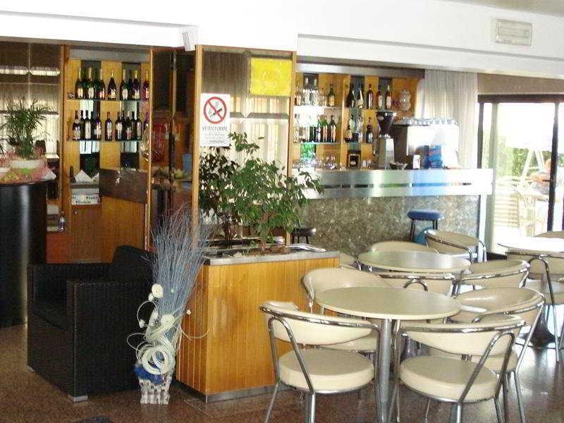 Hotel Alcazar Rimini Eksteriør billede