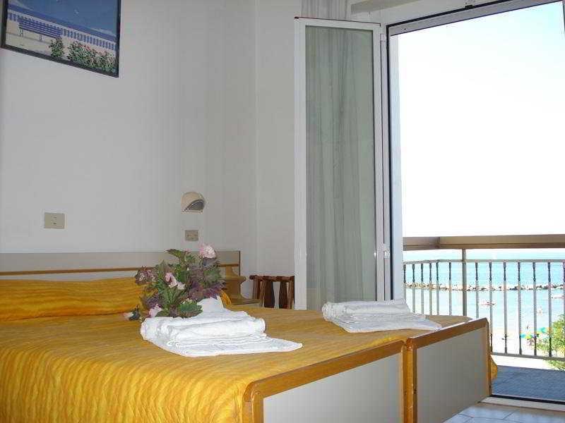 Hotel Alcazar Rimini Eksteriør billede