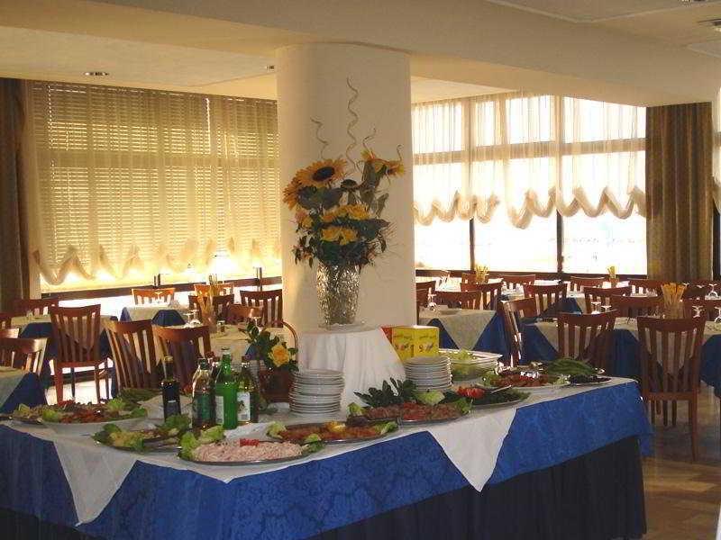 Hotel Alcazar Rimini Eksteriør billede